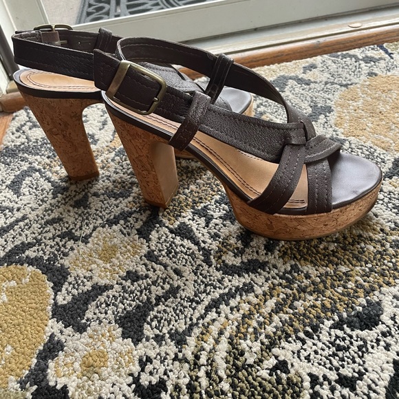 Platform sandals - Picture 4 of 8